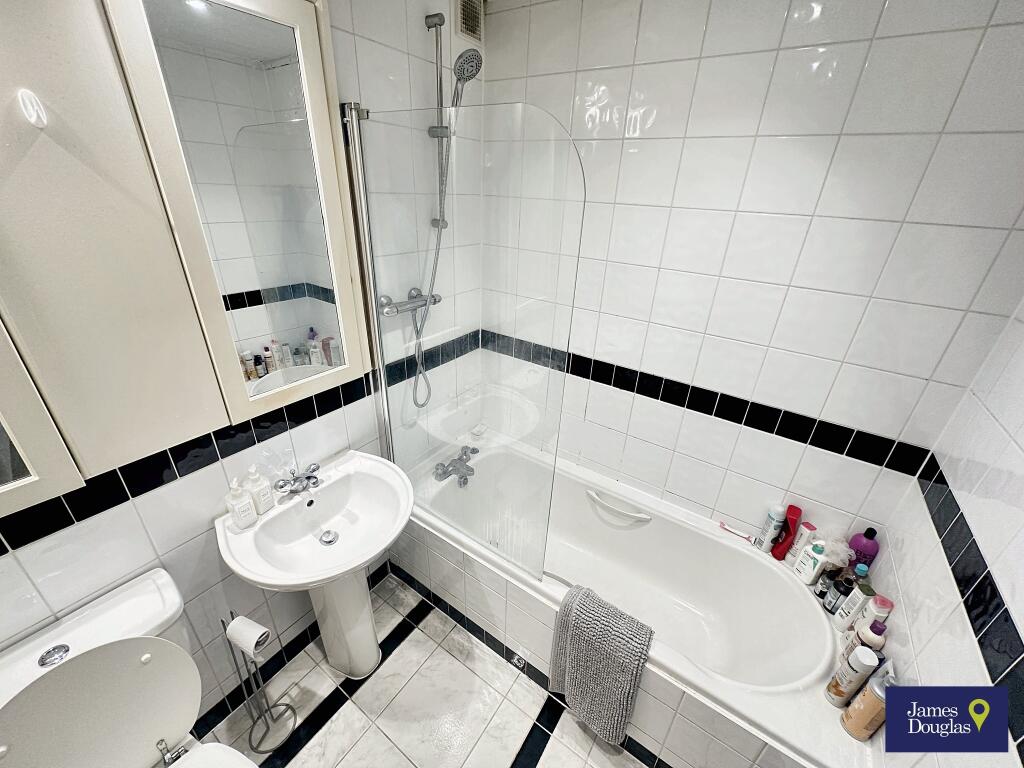 Apartment in Cardiff, Maindy, Cathays - More