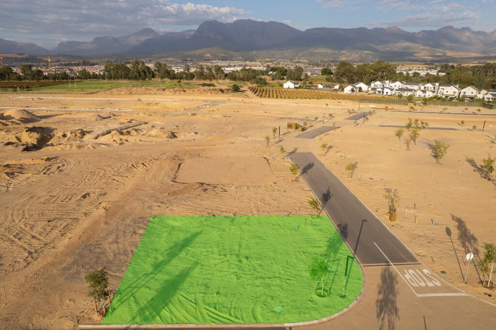 Main image of property: Paarl, Western Cape