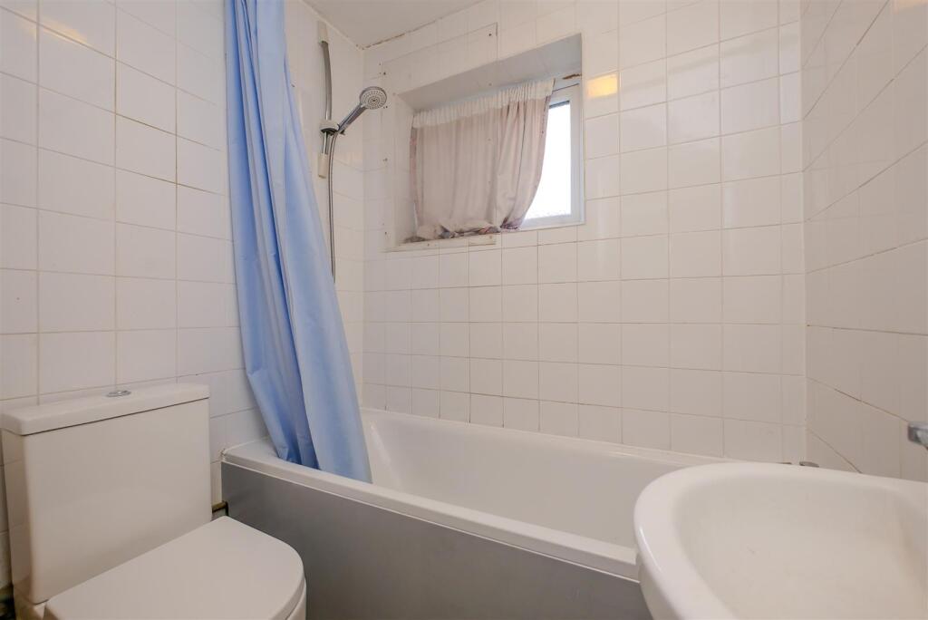Charter Way, Wallingford - View 6