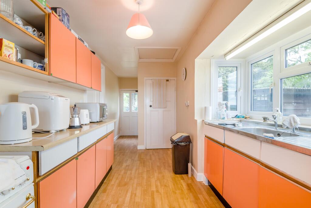House in Harewood End, Pencoyd - View 4