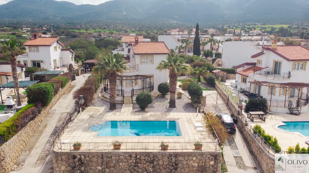 Main image of property: Bahçeli, Girne