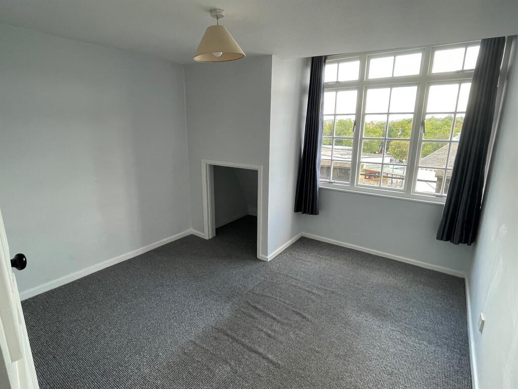 Apartment in Bath - More
