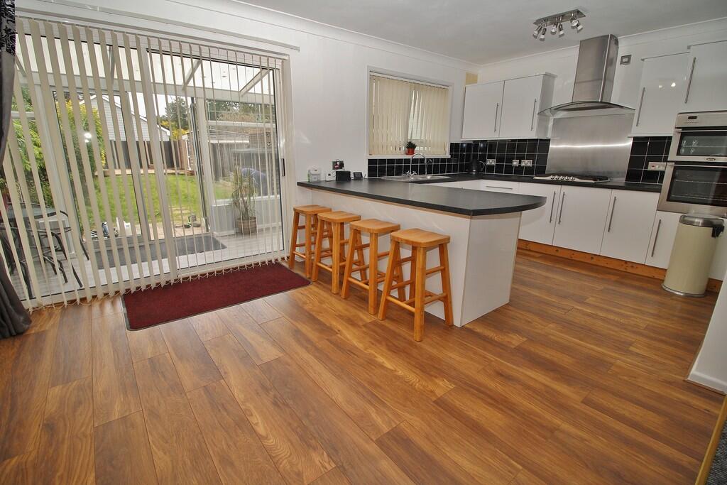 Southleigh Road, Warblington photo 4
