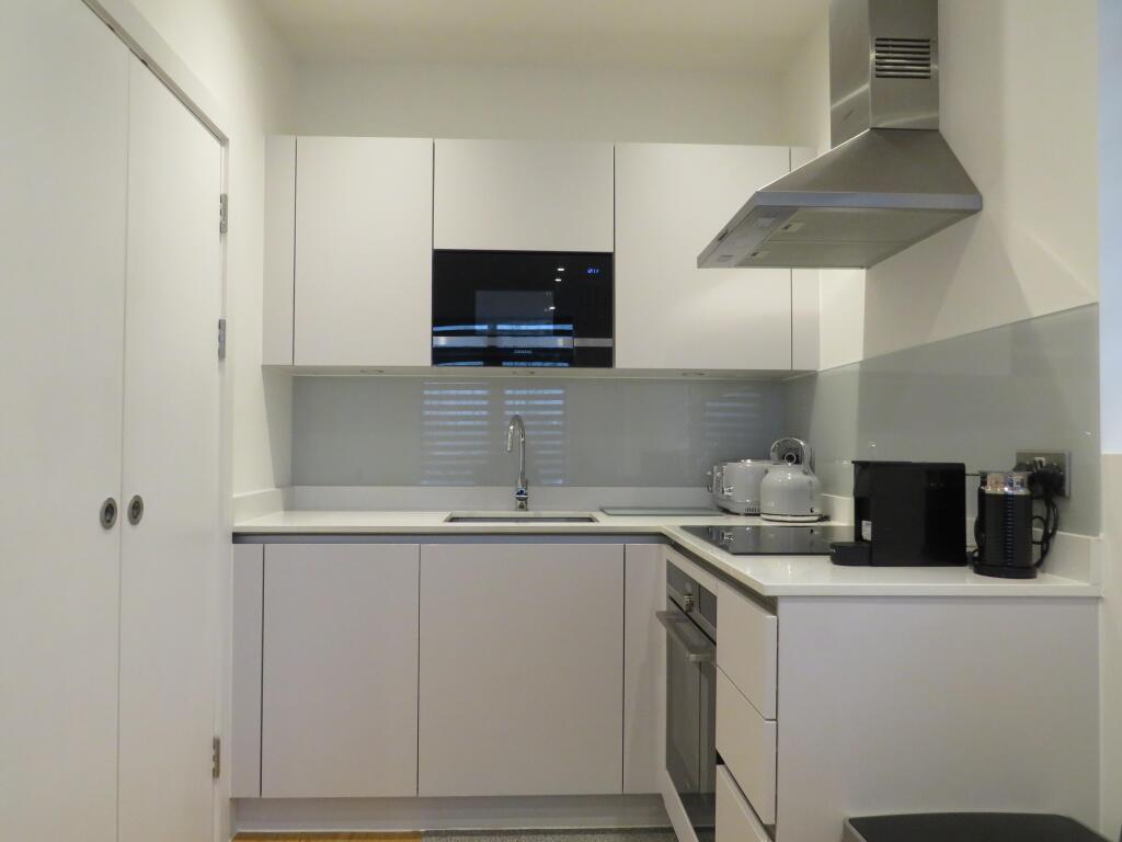 Apartment in St Albans - View 3