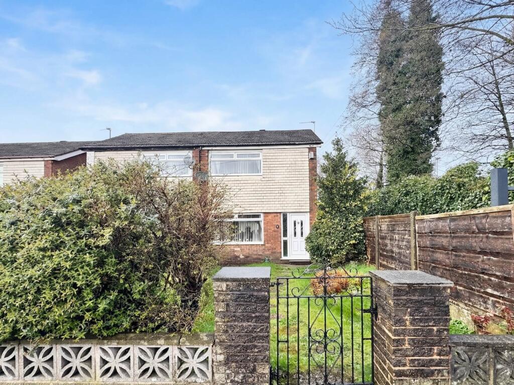 2-bed semi-detached on Jones Street, Royton, £170,000