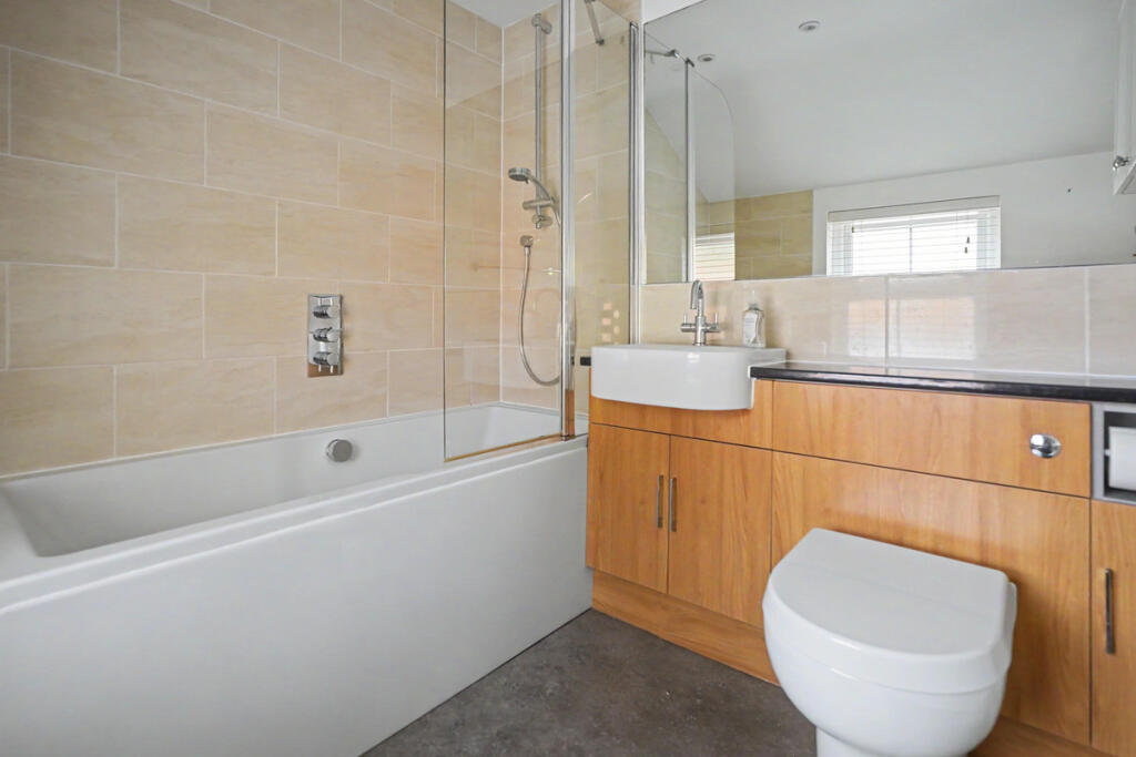 Vicarage Lane, Kingsthorpe Village, Northampton, NN2 6QS - View 6