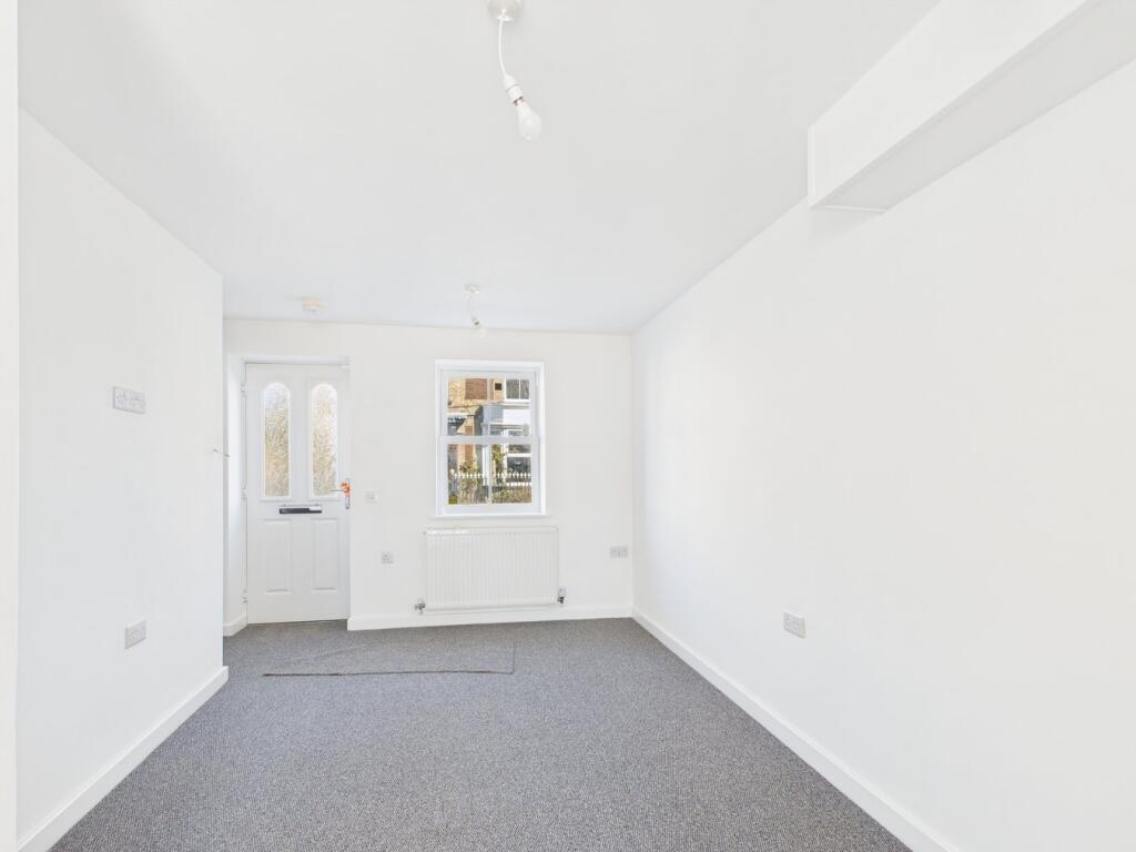 Railway Road, Downham Market, PE38 photo 2