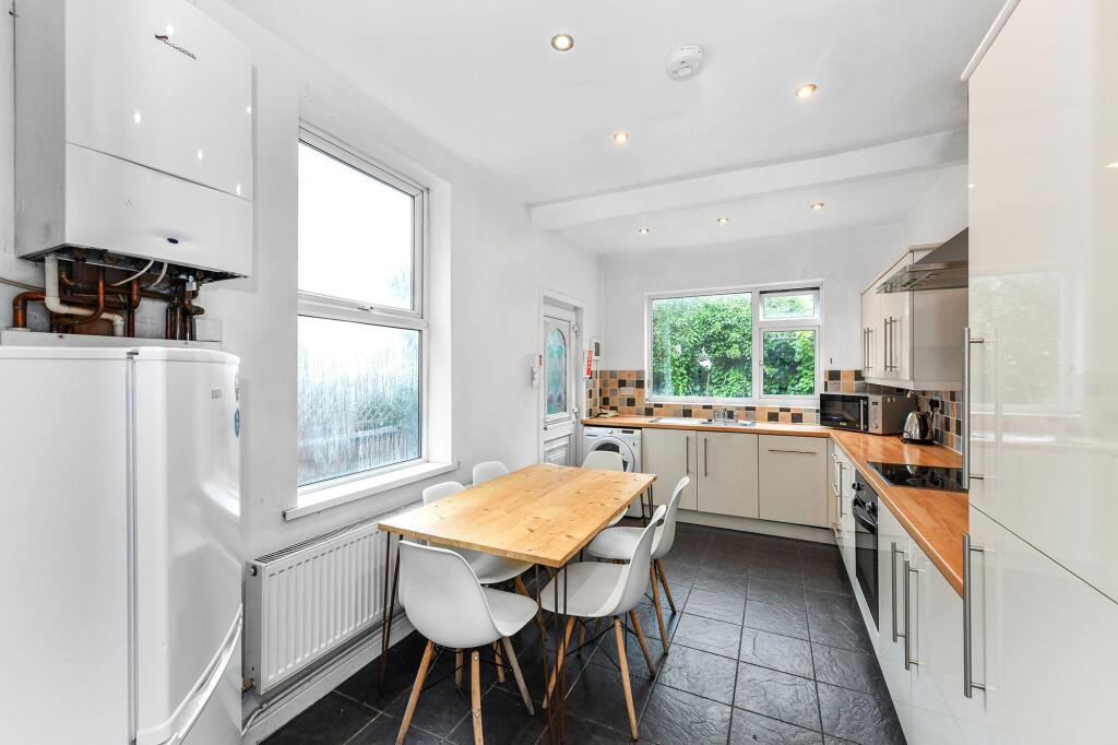 House in Nottingham - View 4