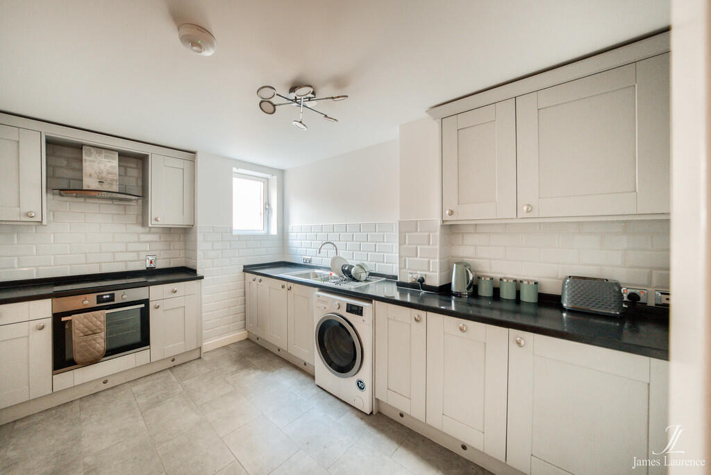Apartment in Birmingham, Jewellery Quarter - View 4