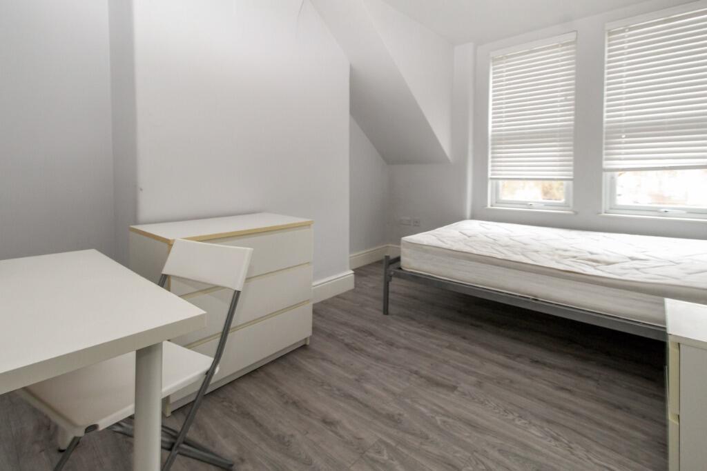 Apartment in Nottingham, Old Lenton, Lenton - View 4