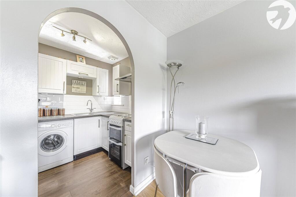 Apartment in Dartford, Kent - View 5