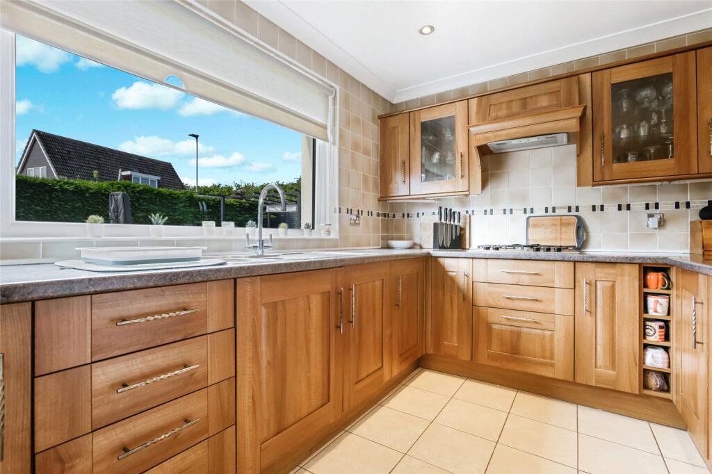 Meadow View, Cumbernauld, Glasgow, North Lanarkshire, G67 - More