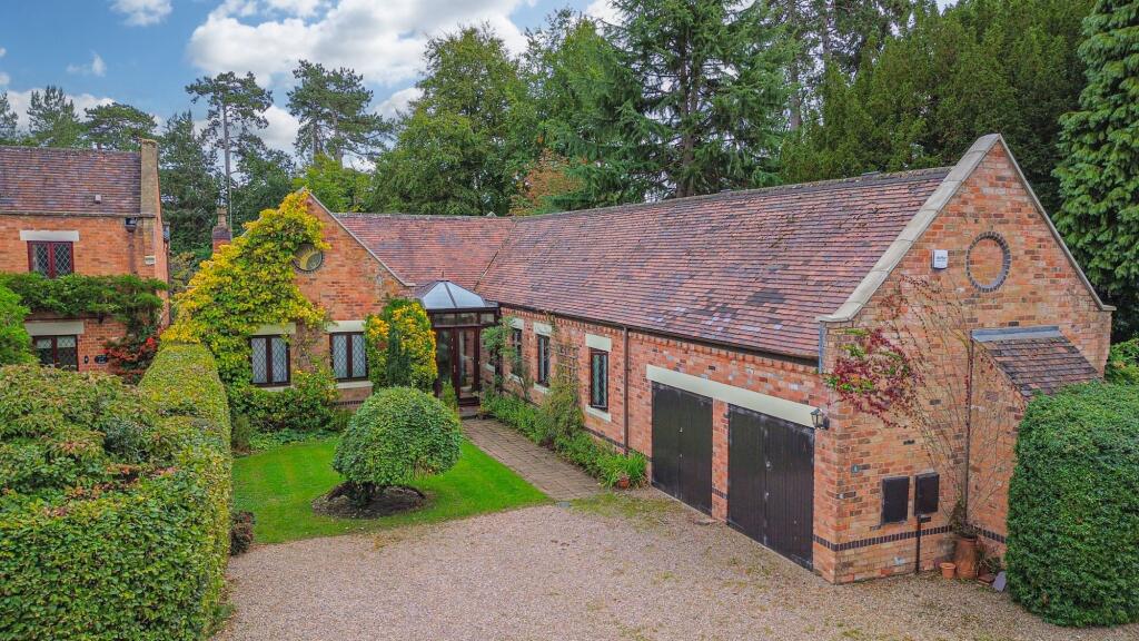 Parkfields, Arden Drive, Dorridge, B93