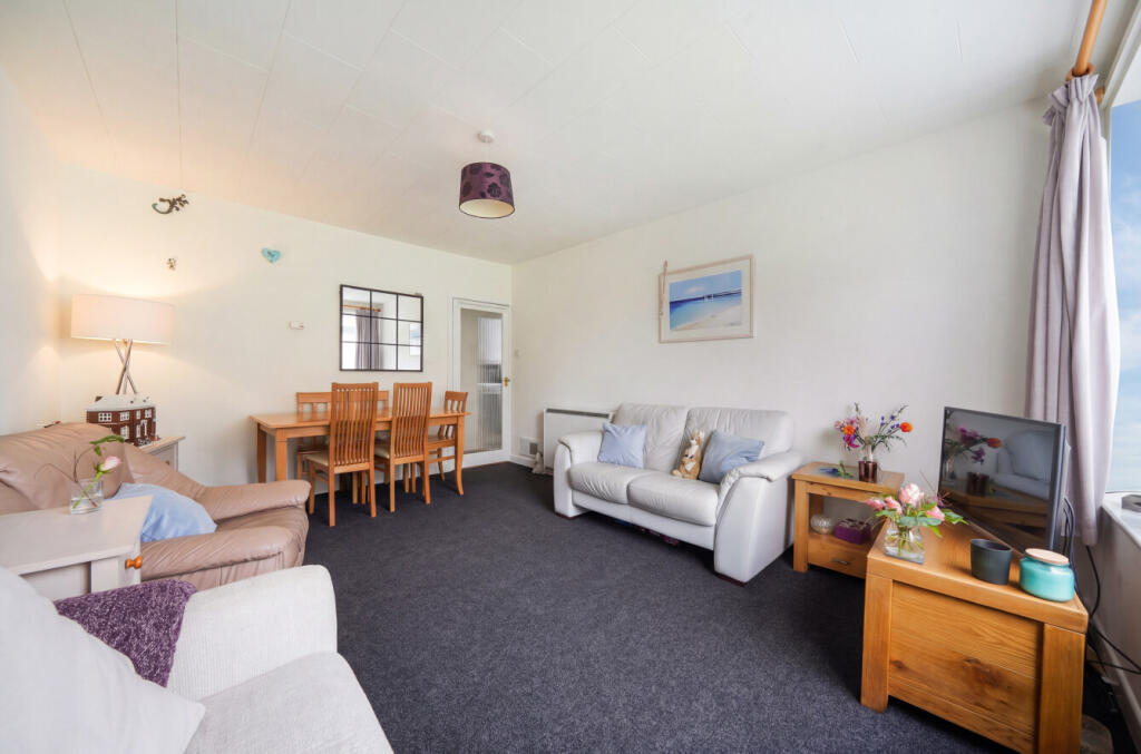Apartment in Southampton, Upper Shirley - View 3