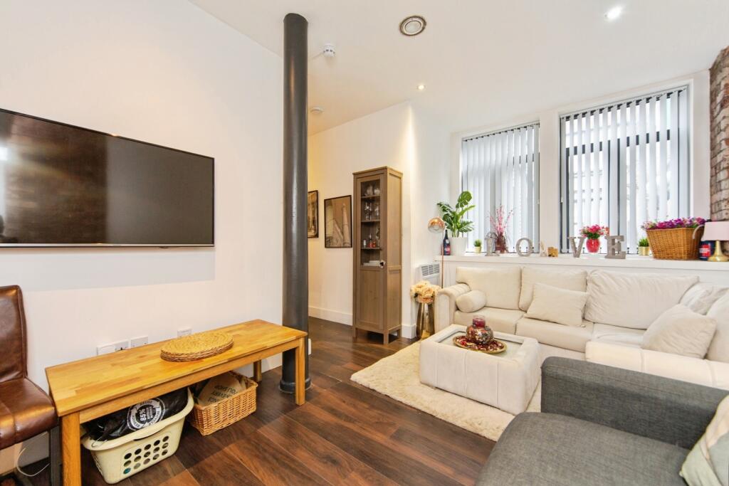Apartment in Liverpool, City Centre, Cavern Quarter - View 3