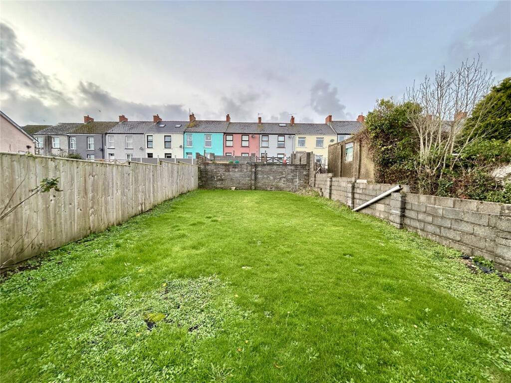 Cambrian Road, Neyland, Milford Haven, Pembrokeshire, SA73 - View 5
