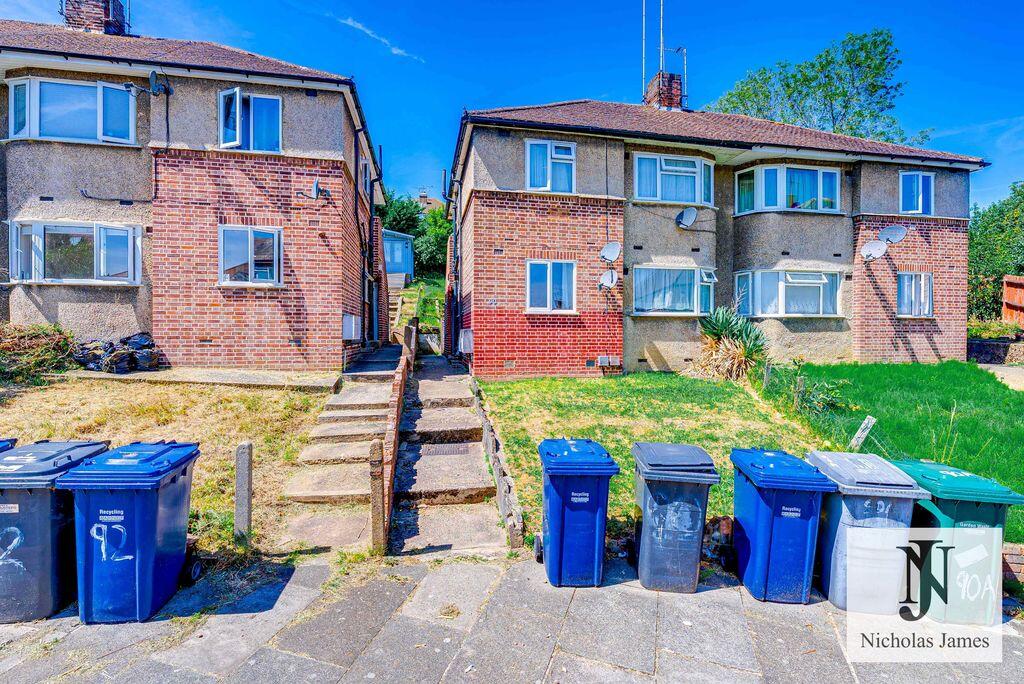 Main image of property: Avondale Avenue, Barnet, EN4