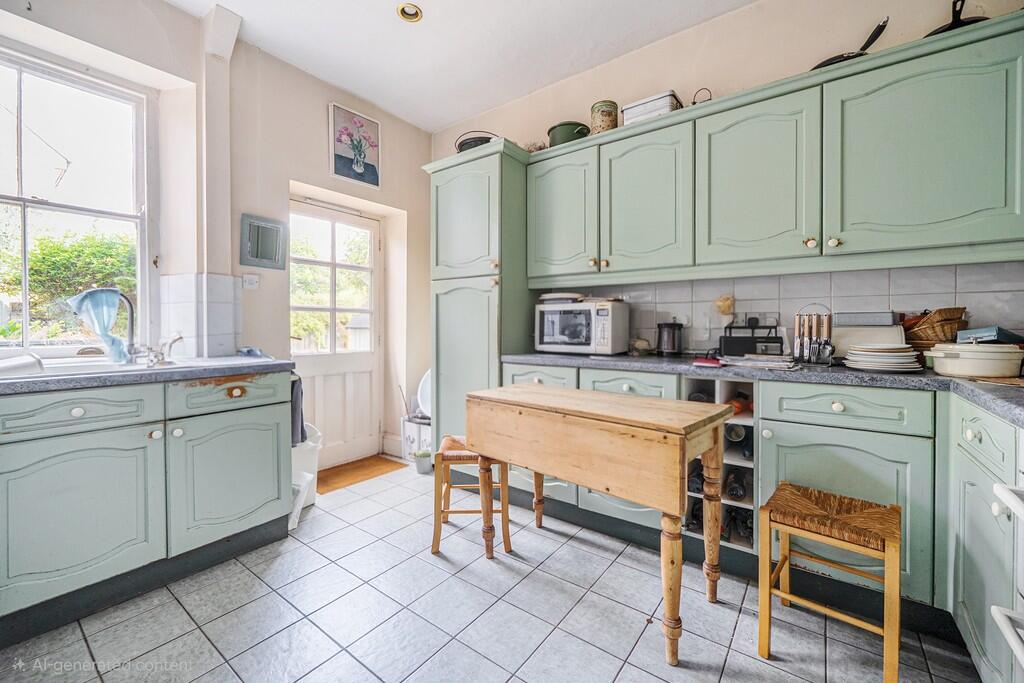 House in Brackley, West Northamptonshire - More