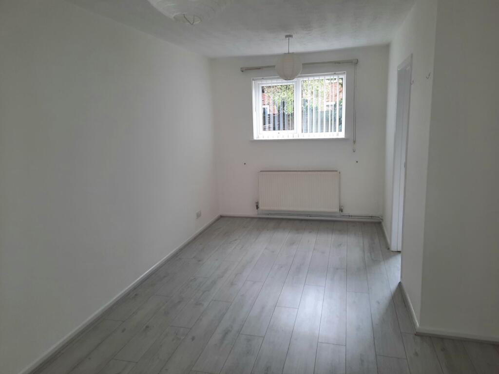 Melford Way, Felixstowe, IP11 photo 3