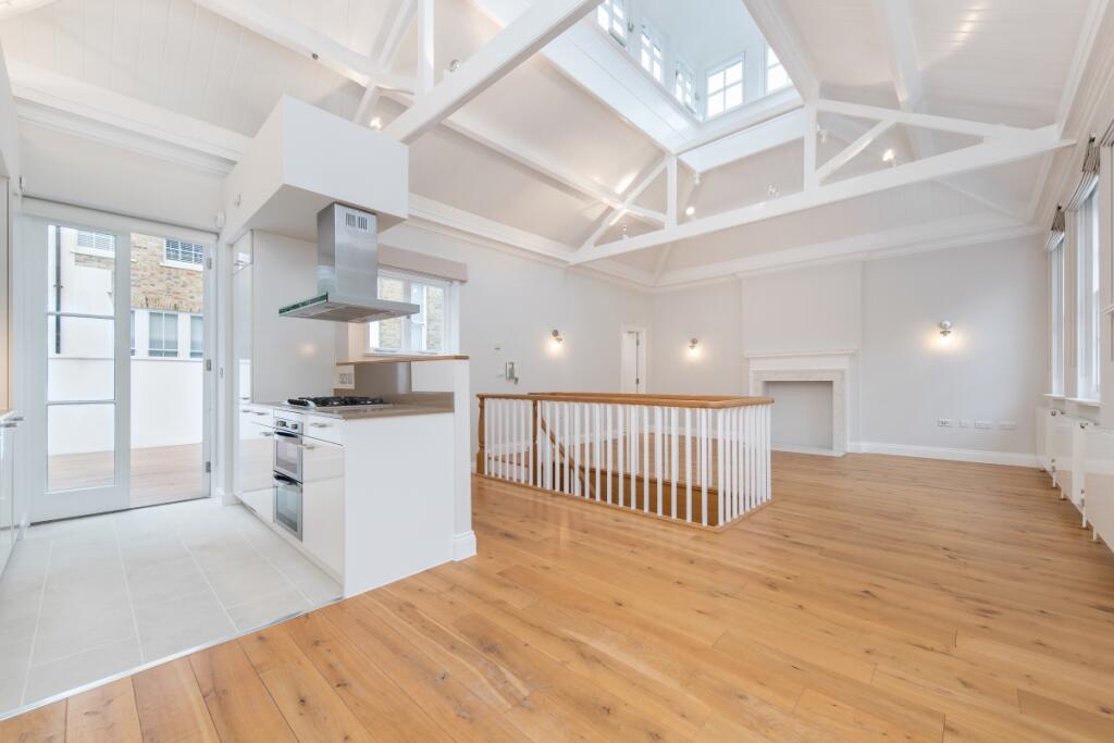 Main image of property: Bryanston Mews West, London, W1H