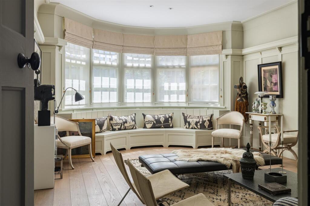 House in London - View 3
