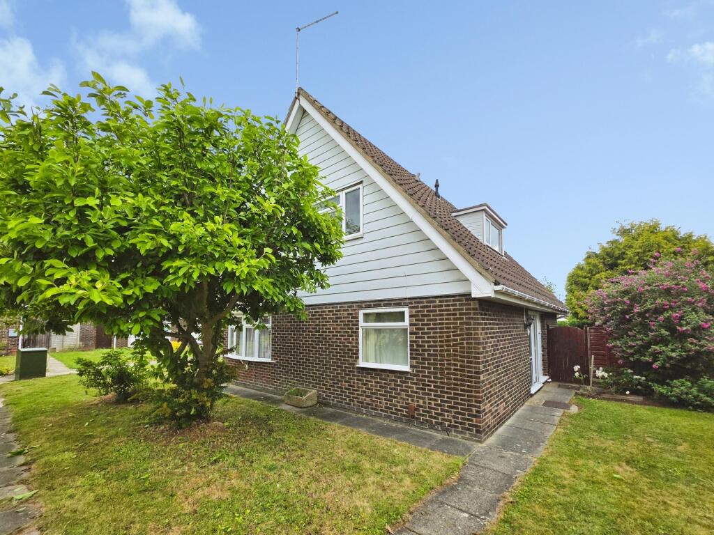 Main image of property: Bickleigh Walk, Peterborough, PE3 9QQ
