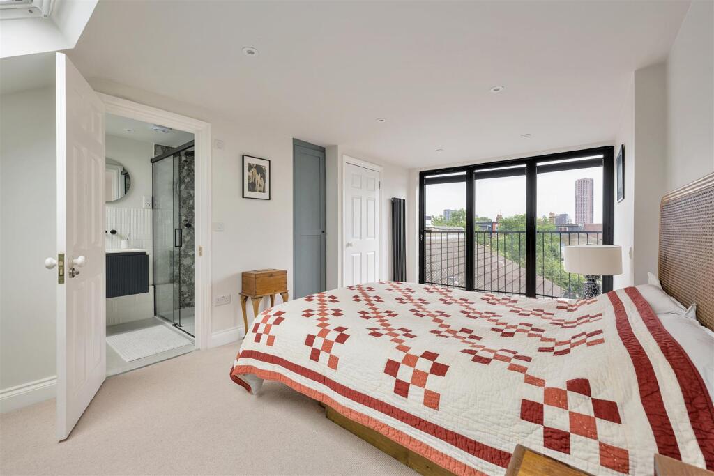 Apartment in London - View 4