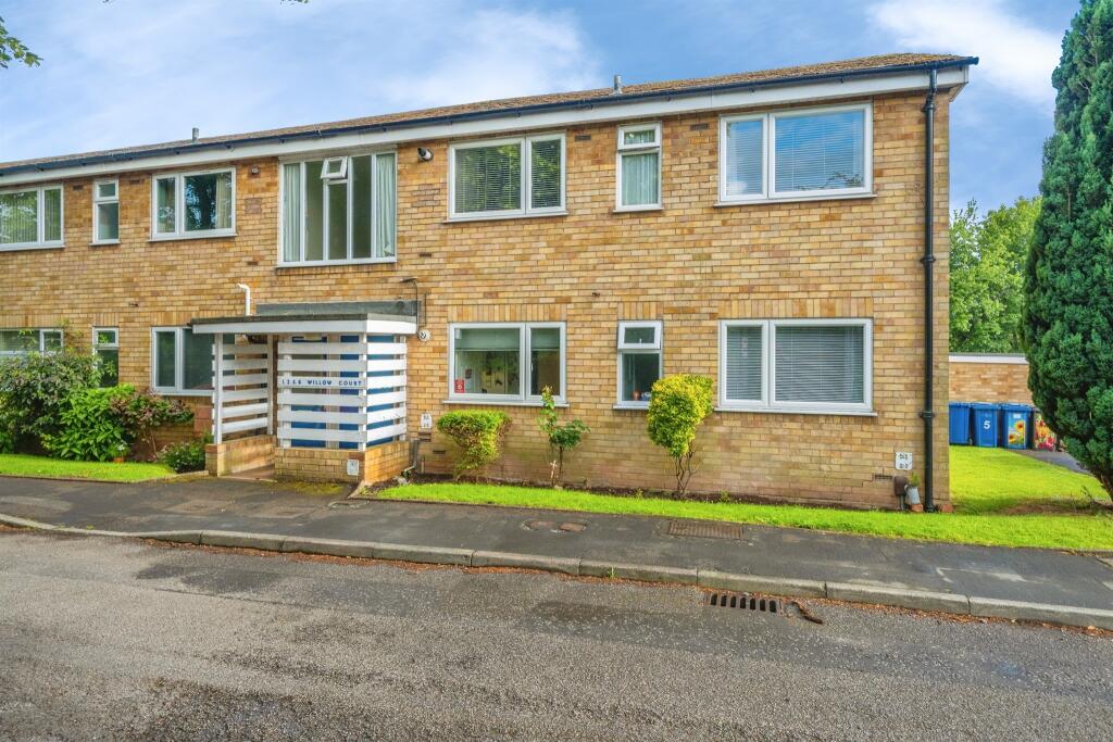 Main image of property: Tamworth Road, Willow Court, Lichfield