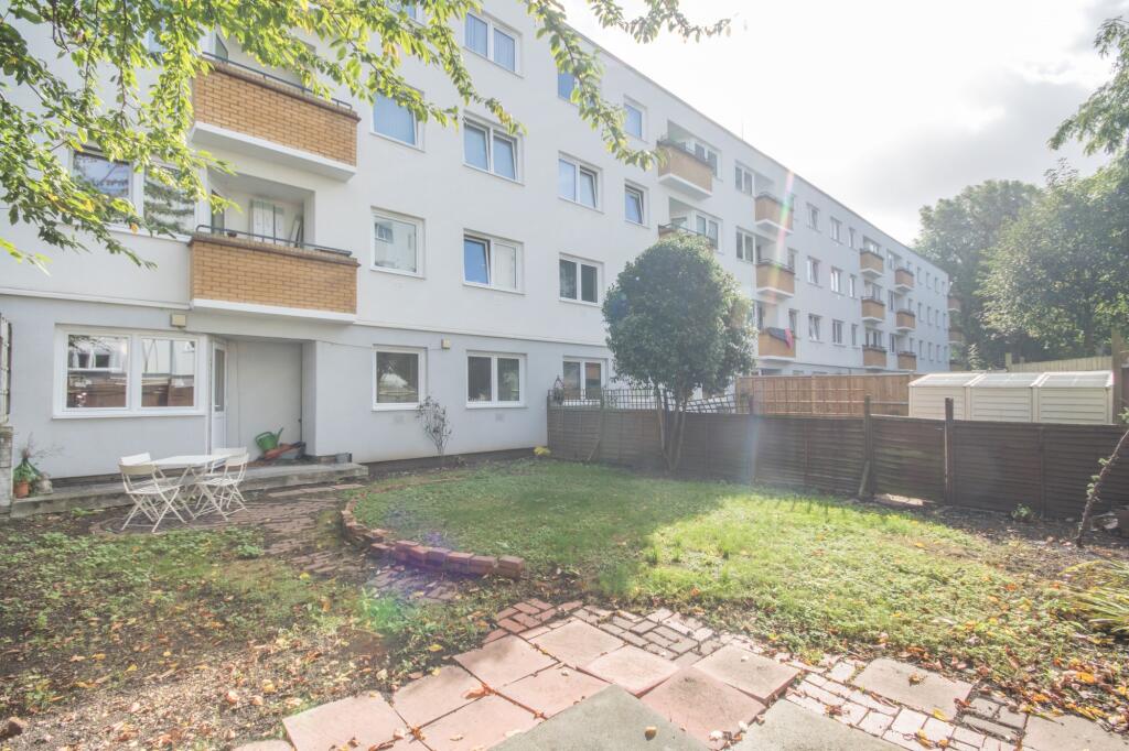 3 bedroom maisonette for rent