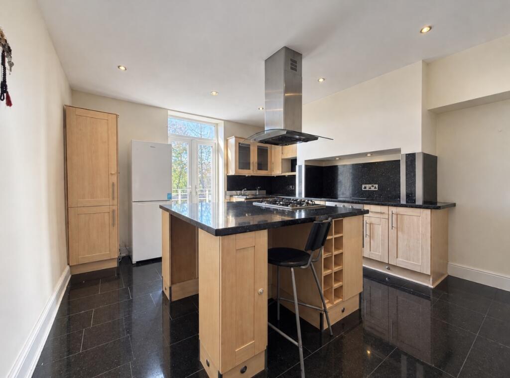 House in Kirklees, West Yorkshire - View 4