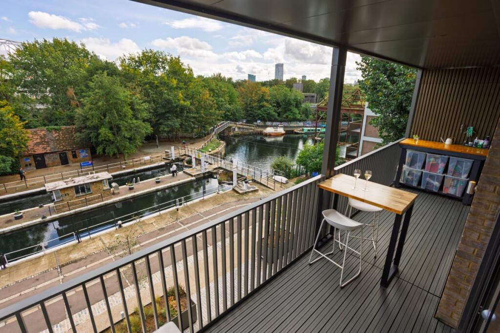 Bannister House, Skippers Yard, London, E3 - More