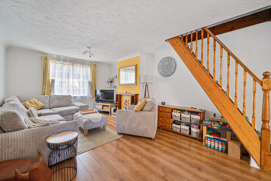 House in Elmbridge, Cobham - View 2