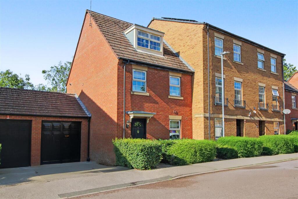Main image of property: NN18 Outfield Close, Great Oakley