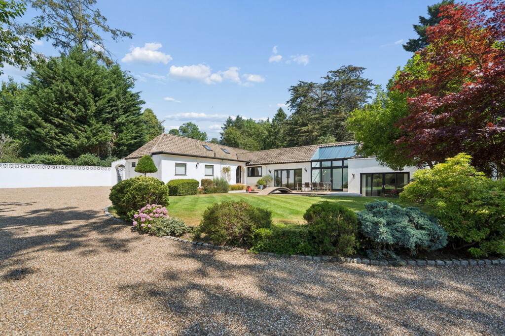Main image of property: Nottingham Road North, Heronsgate, Chorleywood, Herts, WD3 5DB