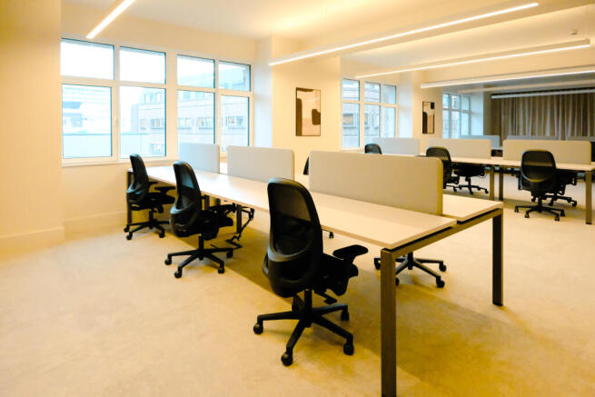 Fitted Office 4