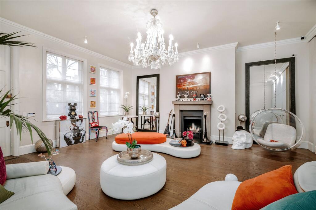 House in London - View 2