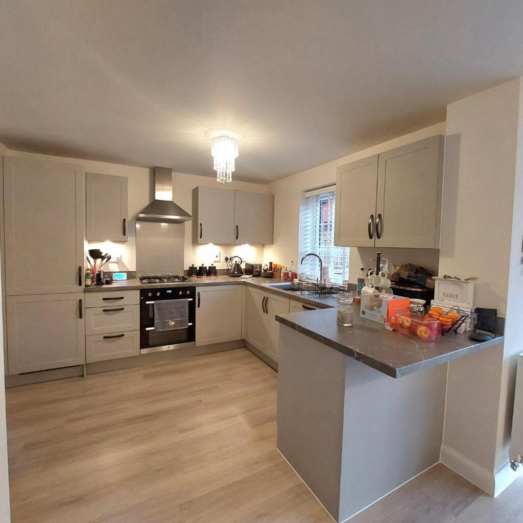 House in Northampton, Earls Barton - View 4