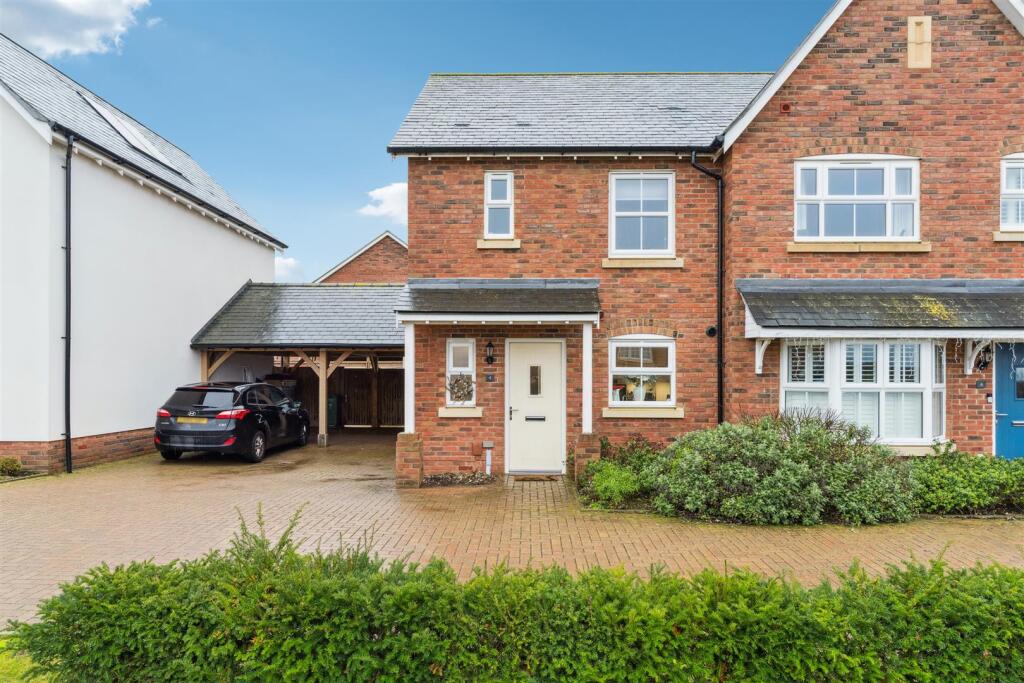 Main image of property: East Field, Great Horwood, Milton Keynes