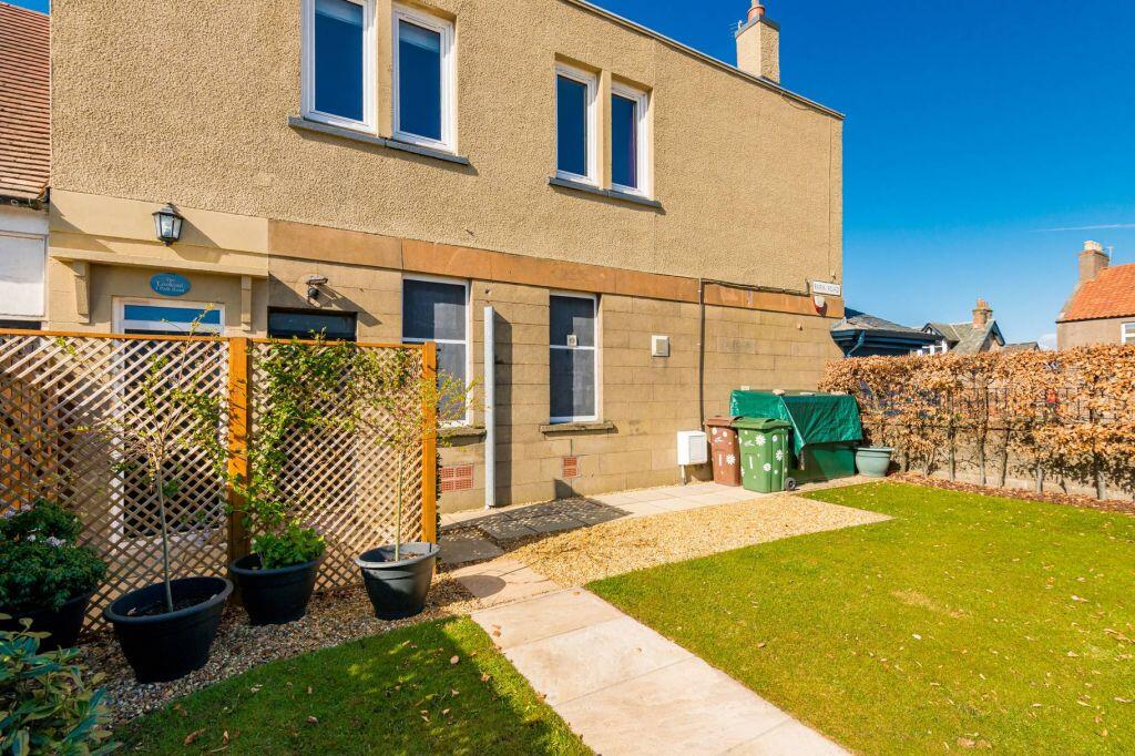 Main image of property: 1 Park Road, Port Seton EH32 0AW