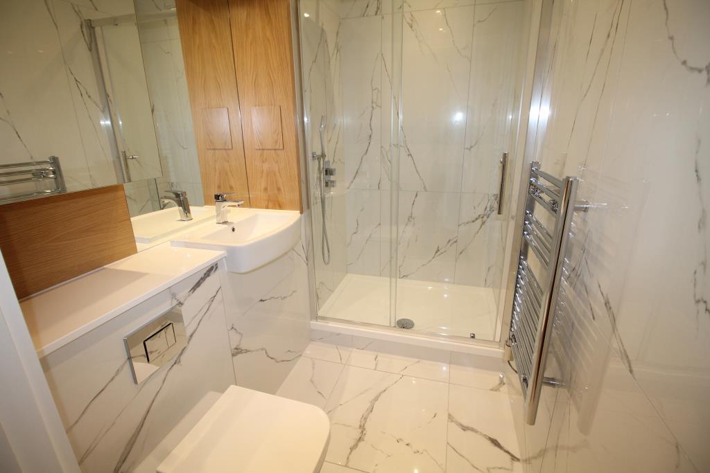 Apartment in Romford - View 5