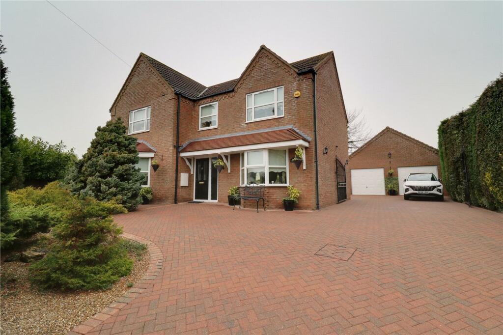 4-bed detached on Front Street, Ulceby, DN39, £450,000