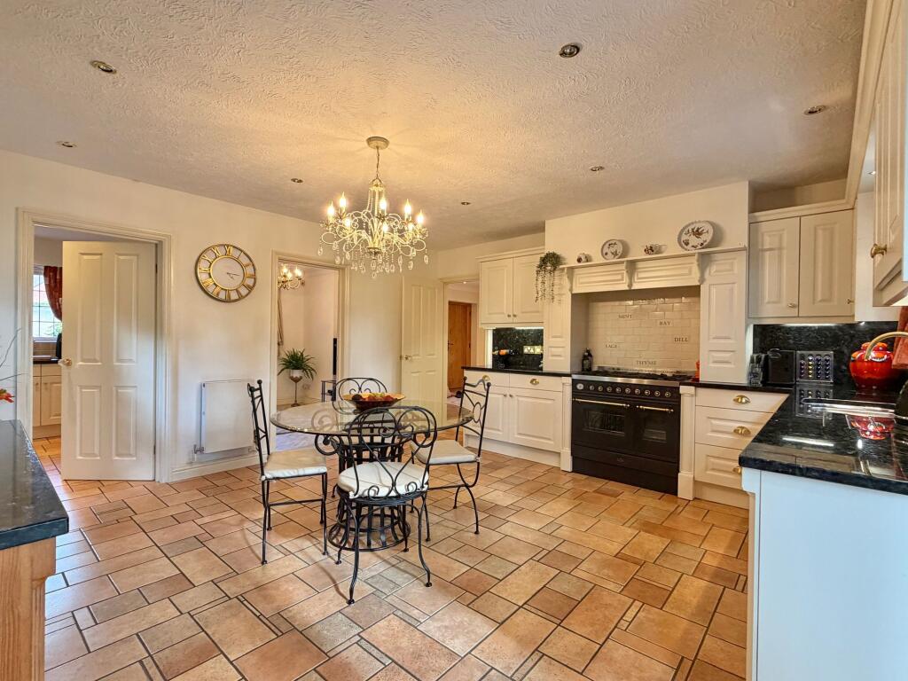 House in Torquay - More