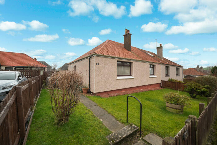 Main image of property: 20 Leslie Road, Rosyth, Dunfermline, KY11 2LB