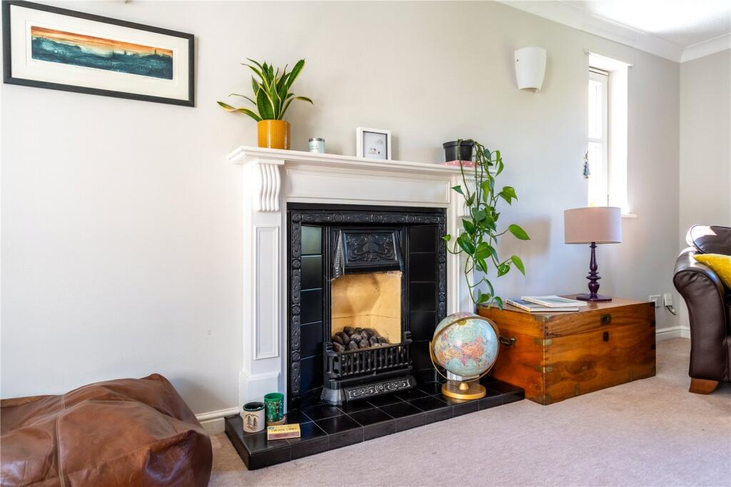 13 Trainer's Brae, North Berwick, East Lothian, EH39 4NR photo 4