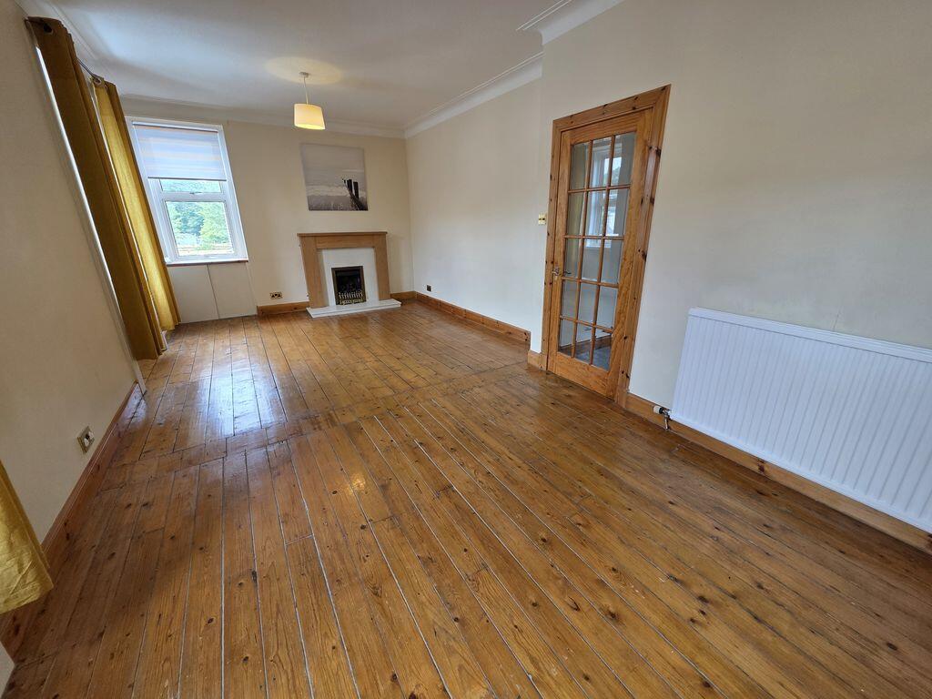 14 Douglas Place, Galashiels  photo 2