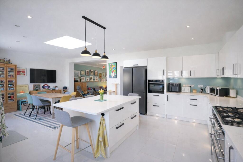 Main image of property: Mayday Gardens, London, SE3