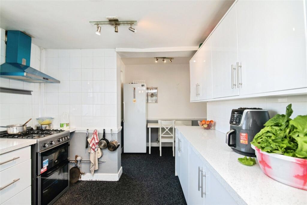 Additional image 5 of Swan Crescent, OLDBURY, West Midlands, B69