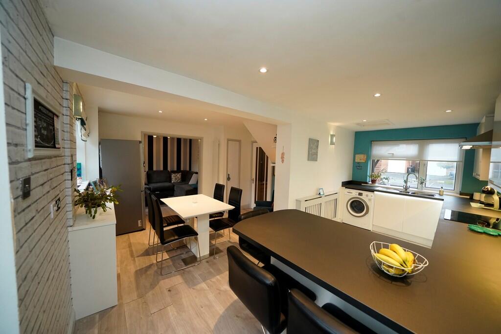 16, Iver Road, Upton photo 3