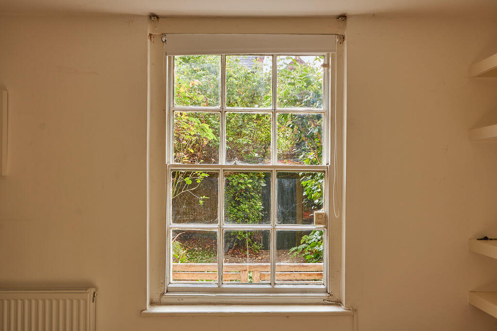 House in Exeter - View 4