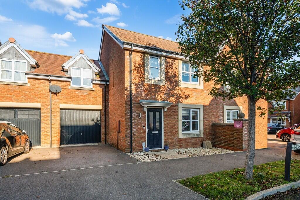 Nightingale Avenue, Worthing, West Sussex, BN12 photo 2